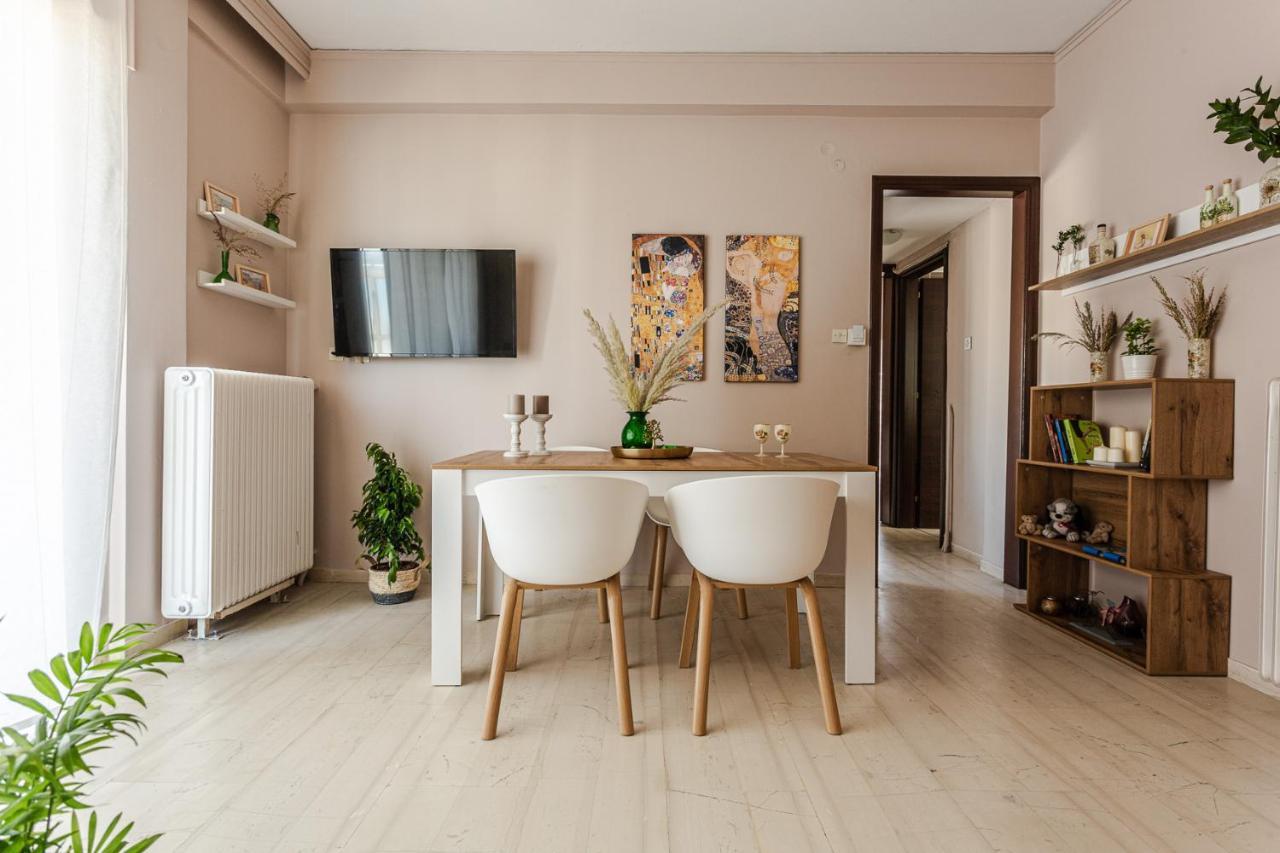 Cozy Seaside Penthouse With Sea & Mountain View. Leilighet Volos Eksteriør bilde