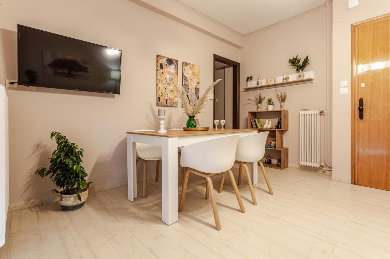 Cozy Seaside Penthouse With Sea & Mountain View. Leilighet Volos Eksteriør bilde
