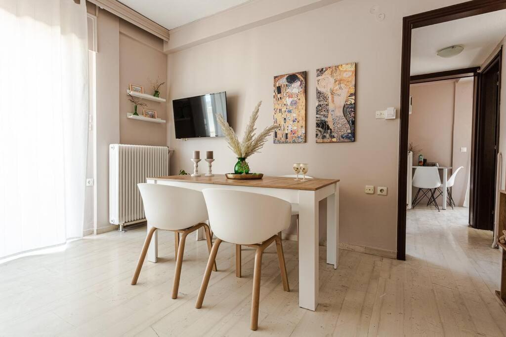 Cozy Seaside Penthouse With Sea & Mountain View. Leilighet Volos Eksteriør bilde